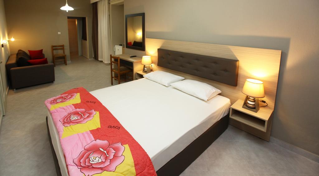 Mironi & Victoria Hotel Лименас Стая снимка