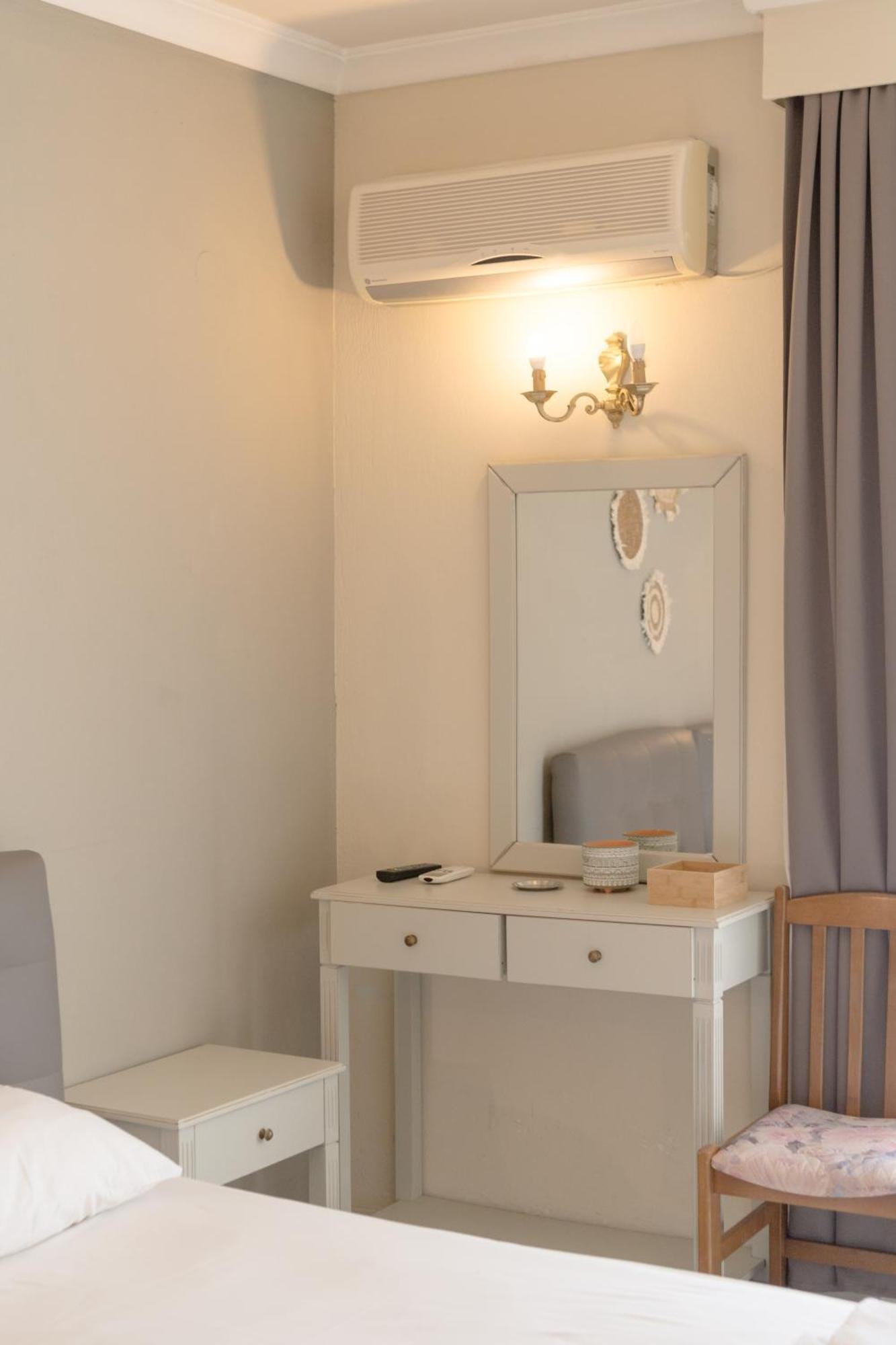 Mironi & Victoria Hotel Лименас Екстериор снимка