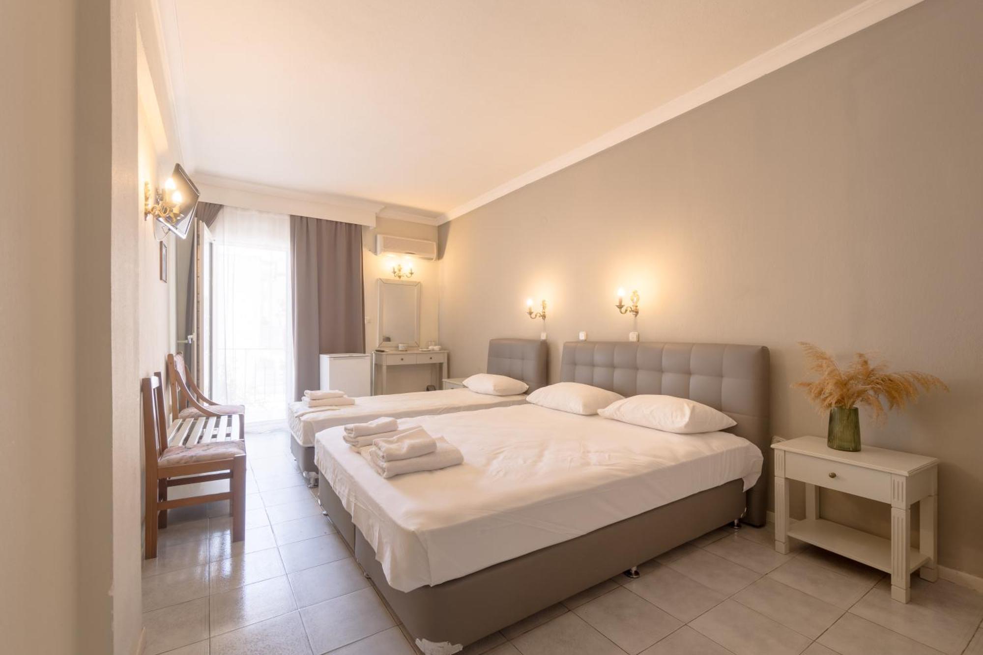 Mironi & Victoria Hotel Лименас Екстериор снимка