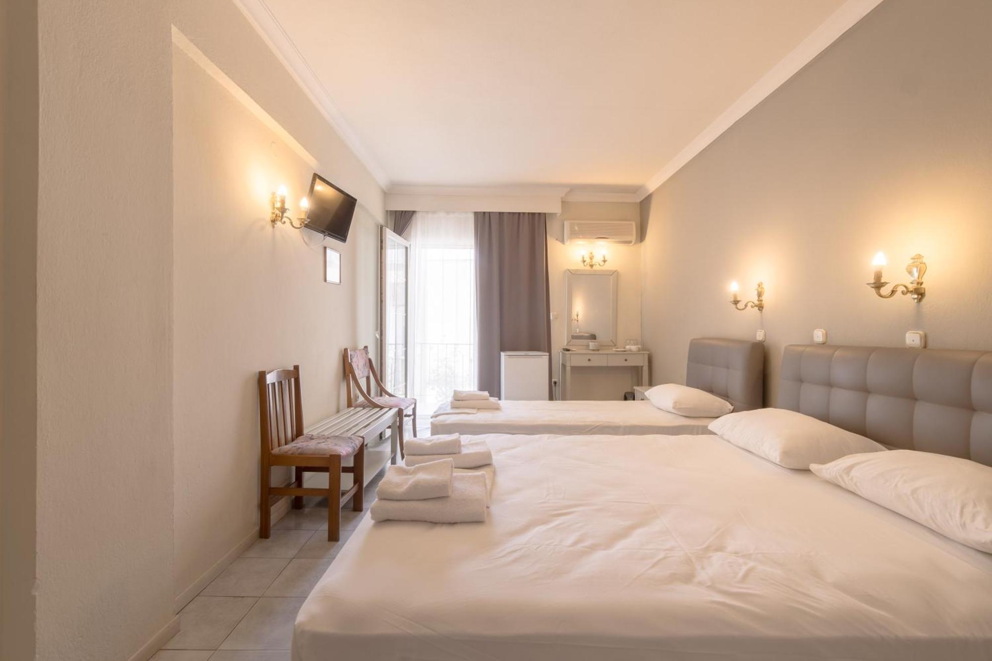 Mironi & Victoria Hotel Лименас Екстериор снимка