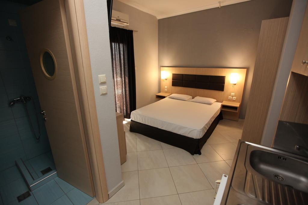Mironi & Victoria Hotel Лименас Екстериор снимка