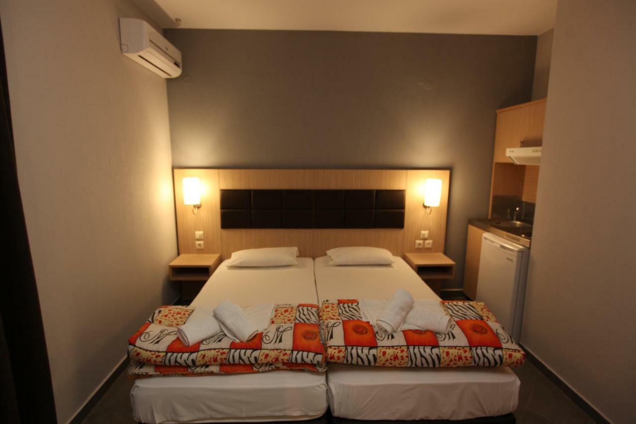 Mironi & Victoria Hotel Лименас Екстериор снимка