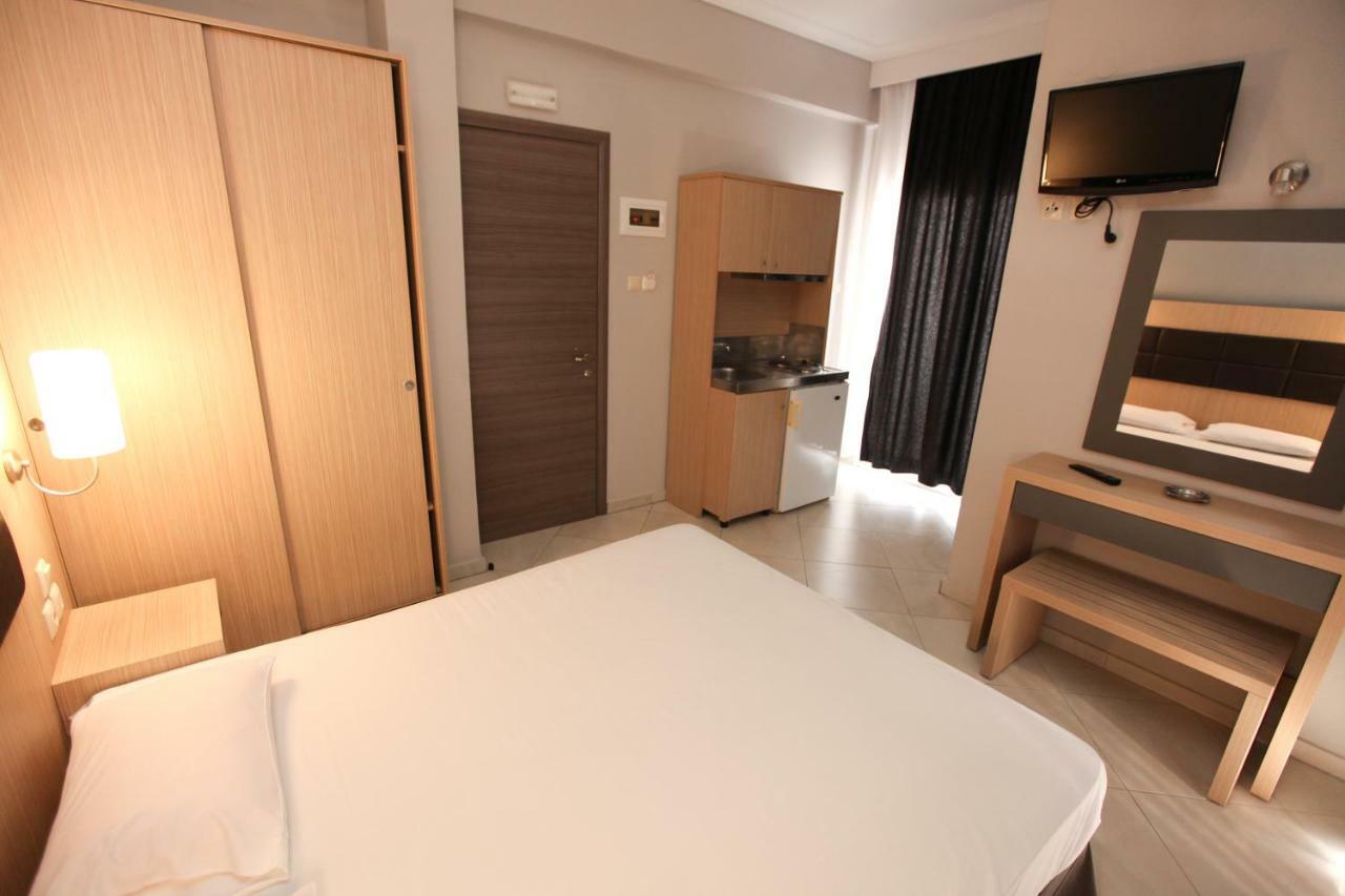 Mironi & Victoria Hotel Лименас Екстериор снимка